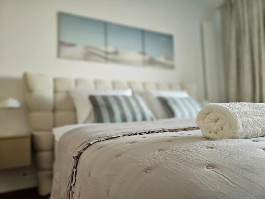 Eurovea Tower - Luxury In Heaven Apartmán Bratislava