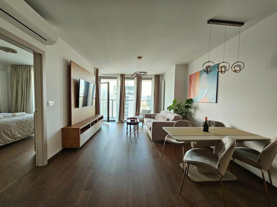 Eurovea Tower - Luxury In Heaven Bratislava
