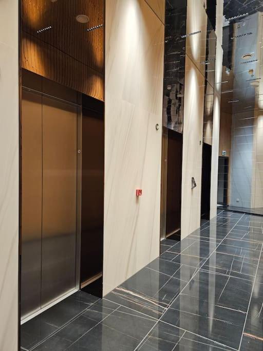 Eurovea Tower - Luxury In Heaven Apartment *
