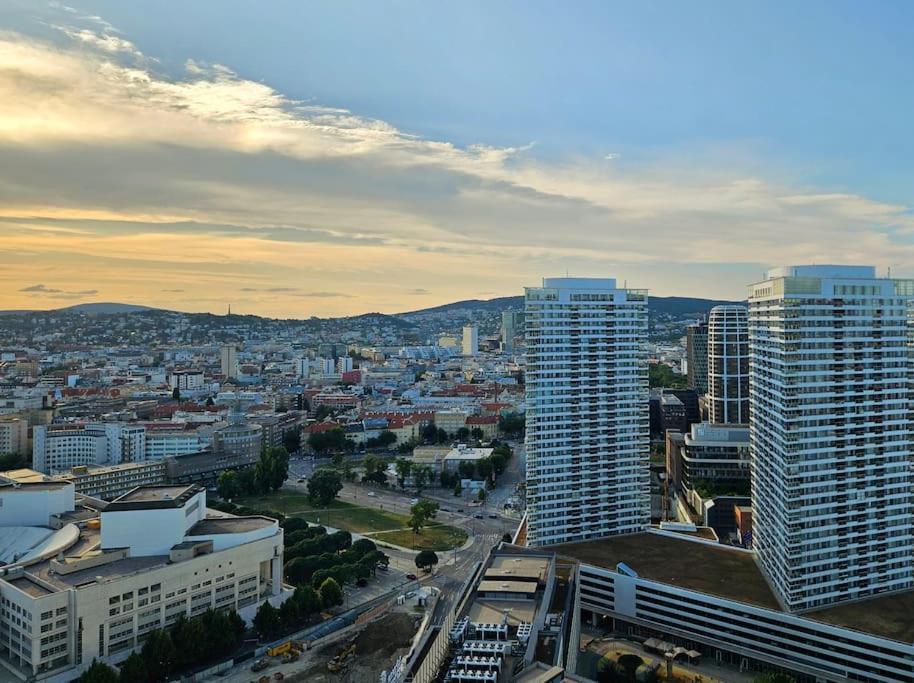 Apartment Eurovea Tower - Luxury In Heaven *