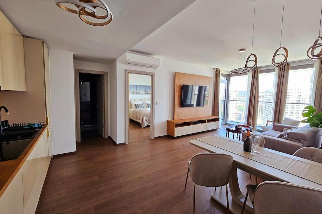 Eurovea Tower - Luxury In Heaven Apartment